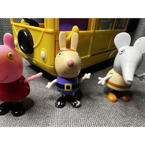 Peppa Pig Yellow Minivan Mini Camper Van Bus Jazwares Figures Lot - Picture 4 of 13